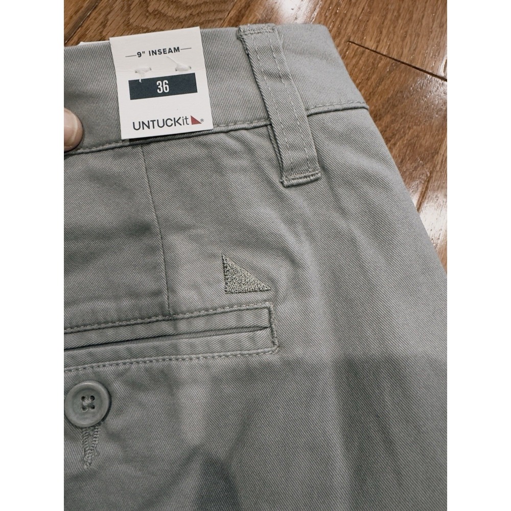 UNTUCKit Men's 9" Chino Shorts Size 36 Gray NEW Flat Front Summer Casual - Picture 7 of 7